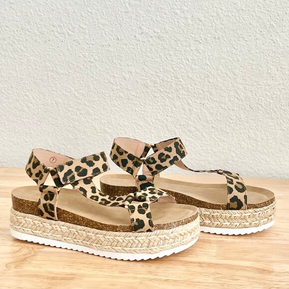 Women's US 7 Leopard Print Strapppy Platform Espadrille Summer Sandals NIB - Picture 5 of 8